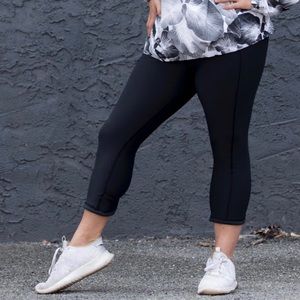 Black cropped legging by CALIA by Carrie Underwood